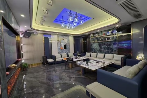 安顺酒吧夜场招聘,本人在线招1500-2000一场模特